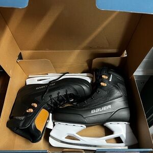 Bauer Colorado Rec Kids Youth Size 5 Ice Skates- Women’s Size 7 Black